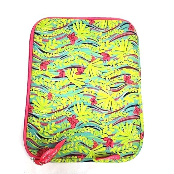 Lilly Pulitzer Green and Pink Padded IPad Tablet Case 10"X8"X0.5"L - Picture 3 of 4